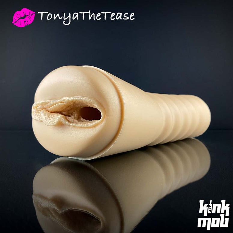 TonyaTheTease  DeepStroke - Tonya's Pussy